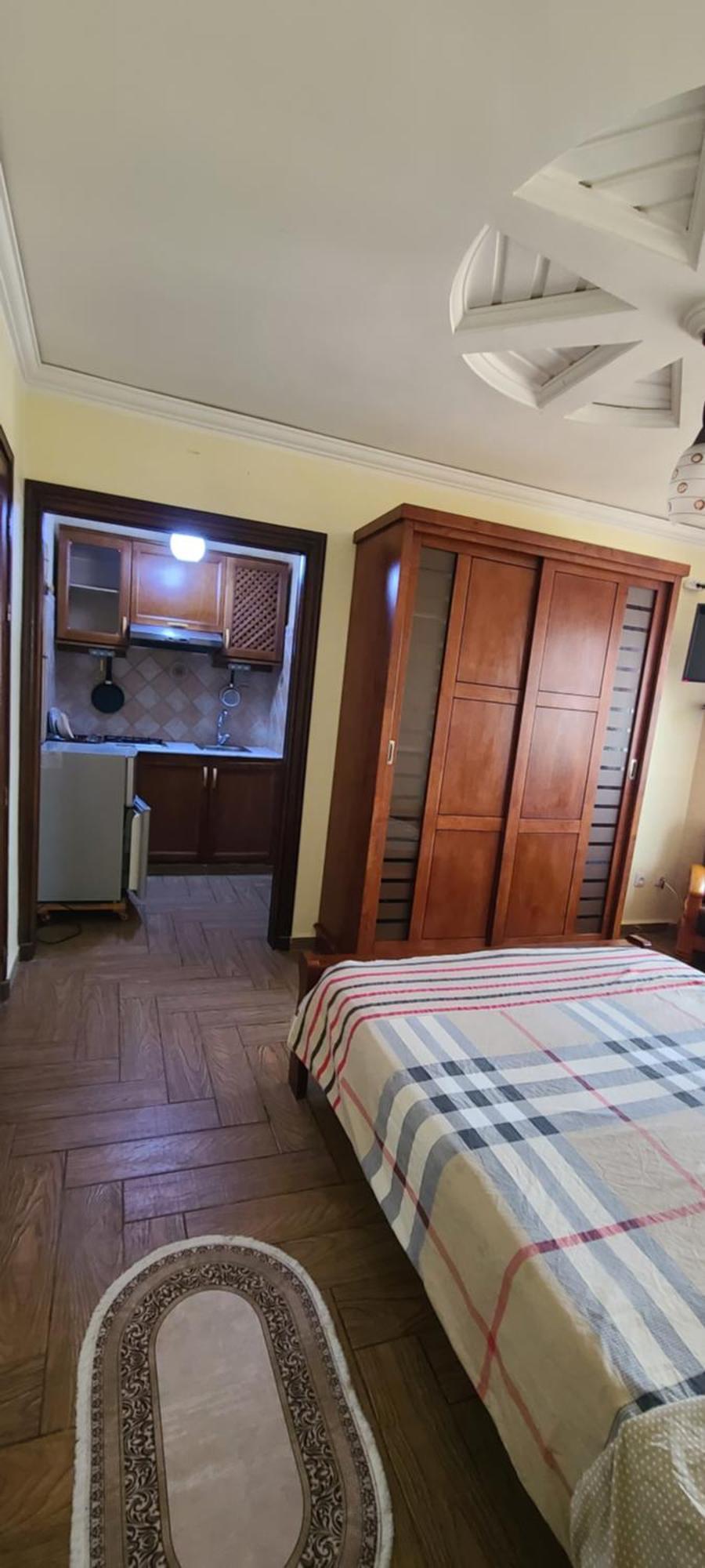 Jijel Koutama Esterno foto